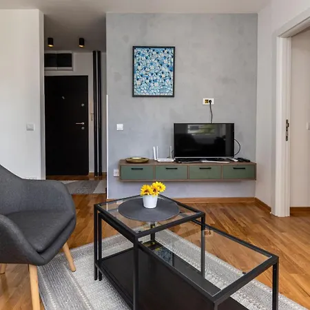 Daire Apartment Green